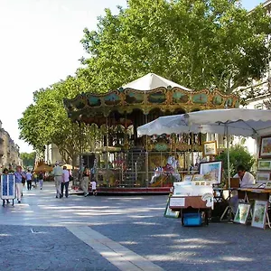 https://studio-avec-beaucoup-de-charme.aixenprovencehotels.org